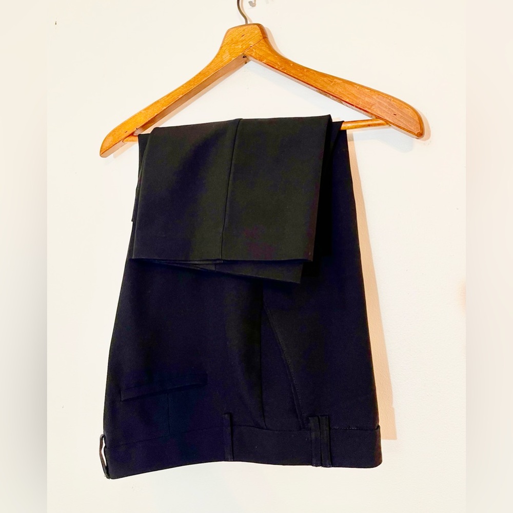 Women’s slacks, size 10, New York, and company, black, great condition